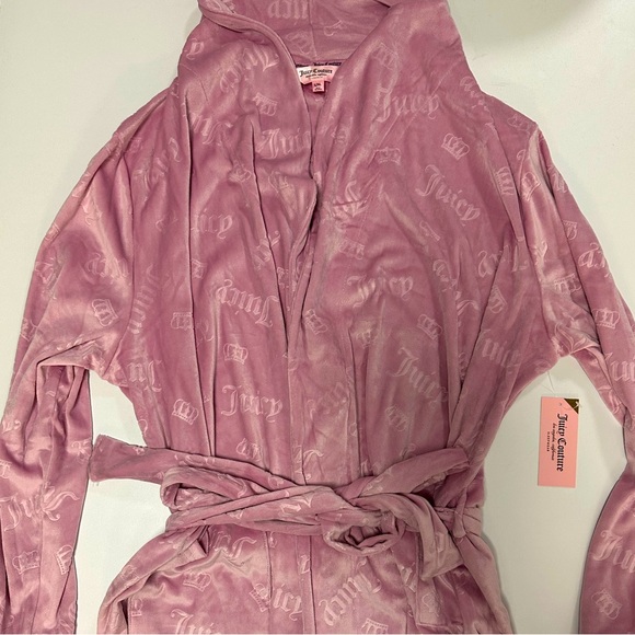Juicy Couture Other - Juicy couture pink robe